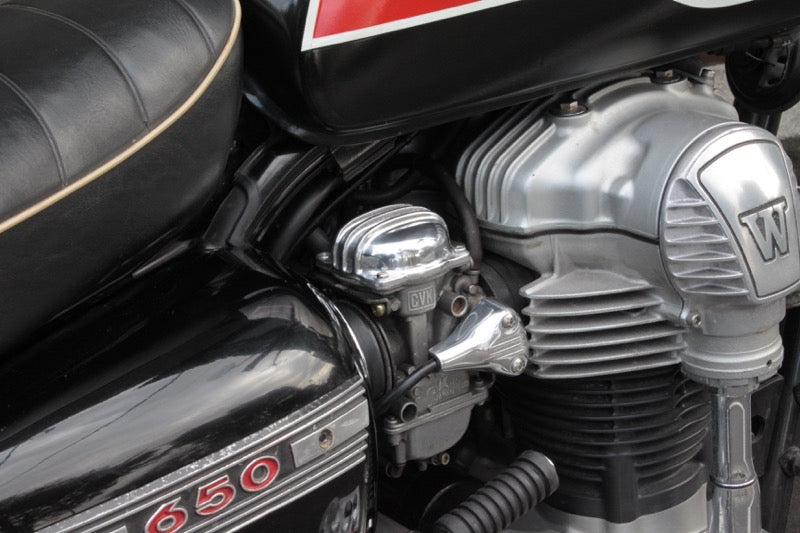 Rounded Fin｜W650 キャブレタートップカバー